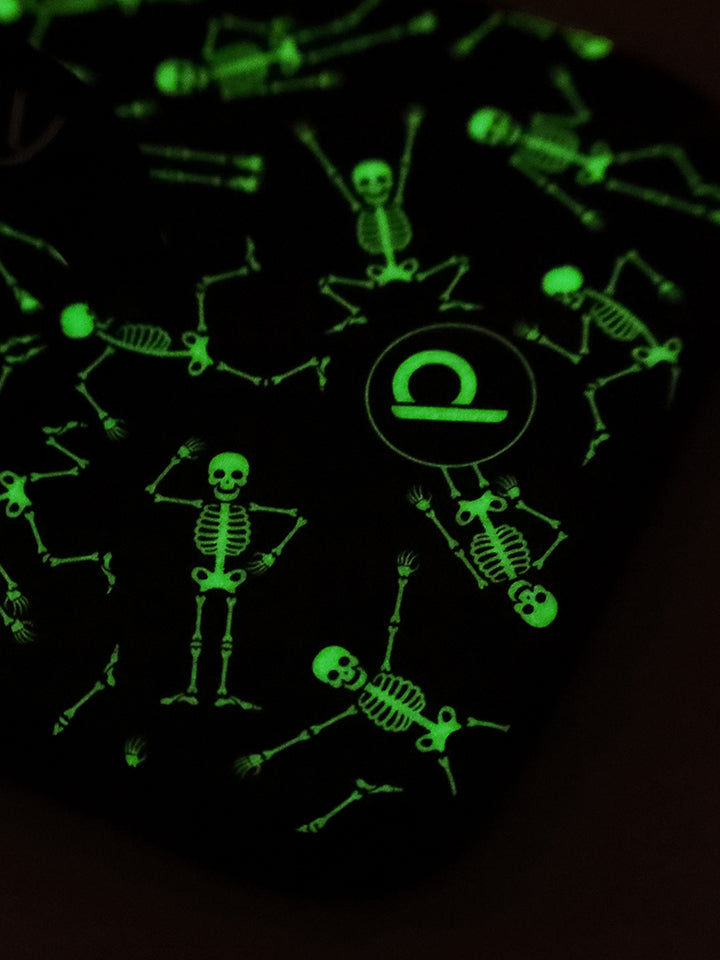 A close up of the glow on a Boogie Bones Loopy Case. || feature-media