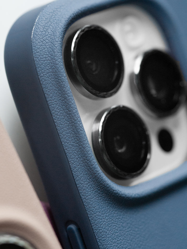 A close up of the pebble texture on a Denim Loopy Case. || feature-media