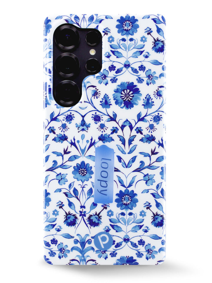 The Samsung Galaxy S25 Ultra Blue Willow Loopy Case.