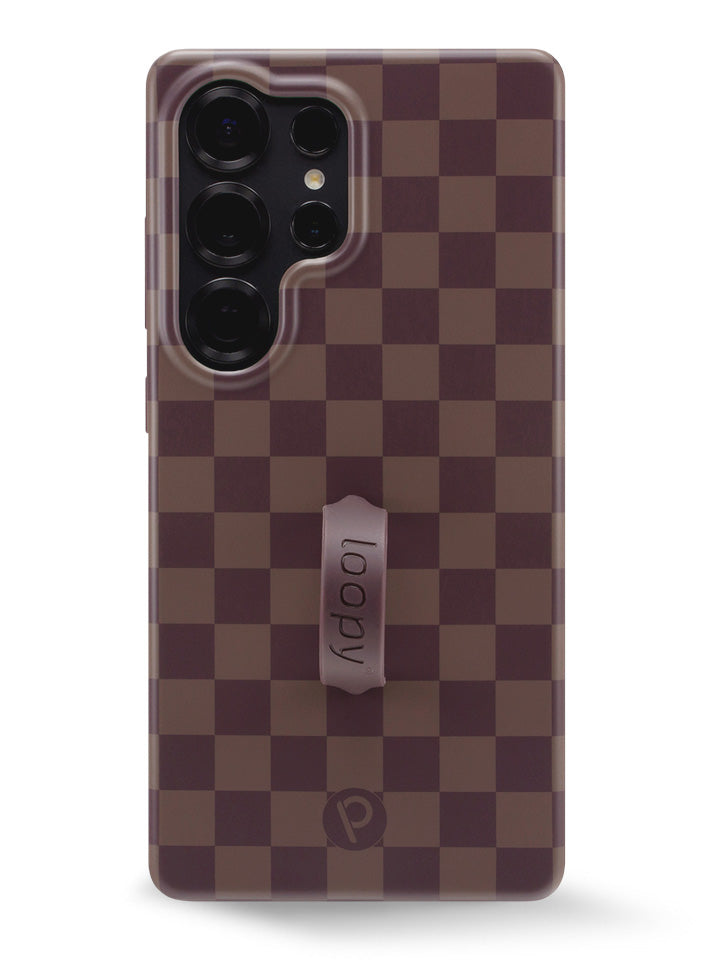 The Samsung Galaxy S25 Ultra Cocoa Checkered Loopy Case.