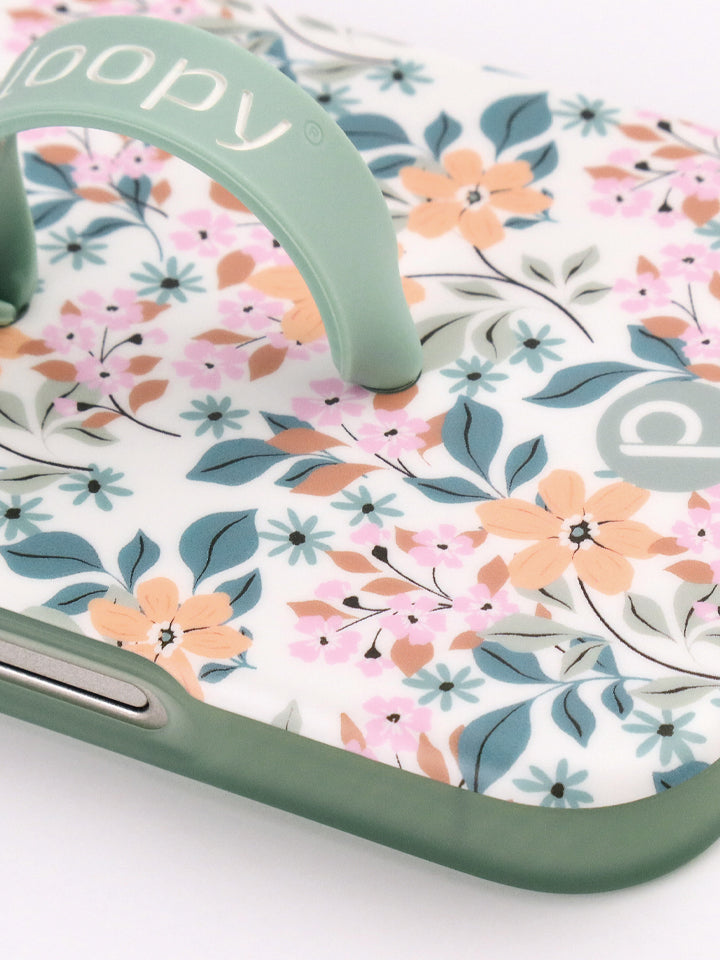 A close up of the pattern on an Apricot Blooms Loopy Case. || feature-media