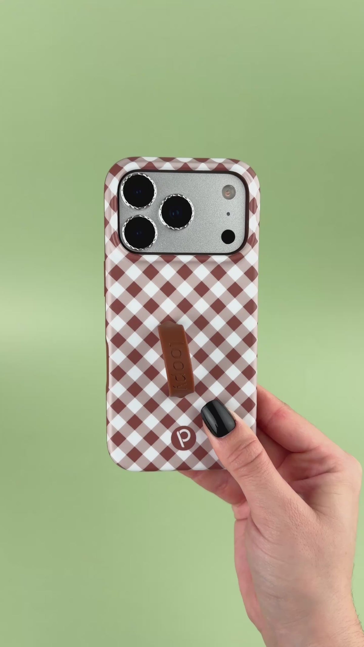 A video showing a Brown Gingham Loopy Case.
