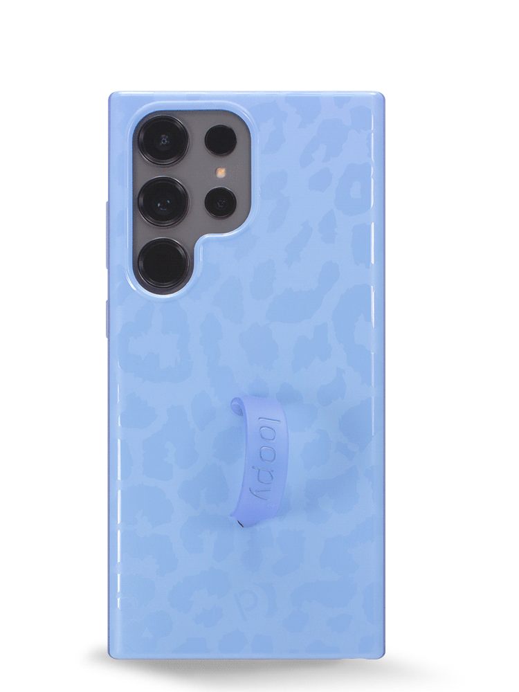 The Samsung Galaxy S23 Ultra Periwinkle Leopard Loopy Case.